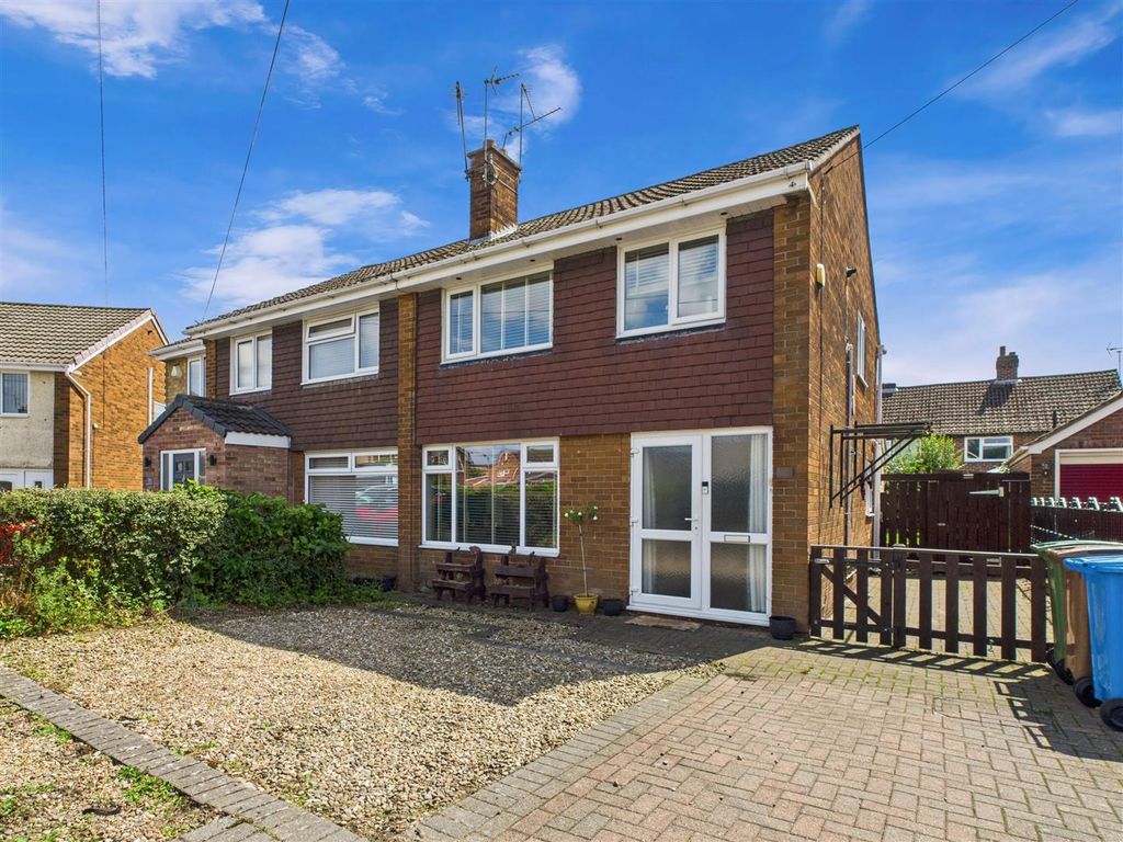 Property photo 1 of 12 Cam03303G0-Pr0175-Still016.Jpg