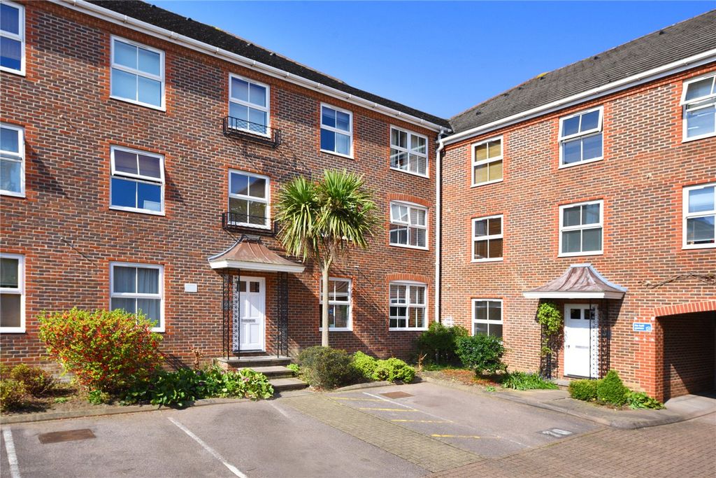 Property photo 1 of 10 Picture No. 02