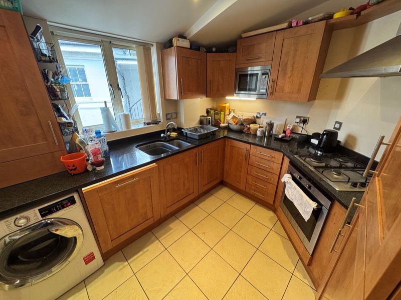 Property photo 3 of 12 Photo 14