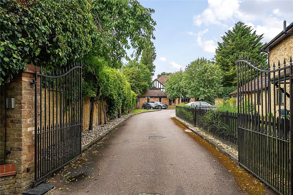 Property photo 1 of 25 Picture No. 41