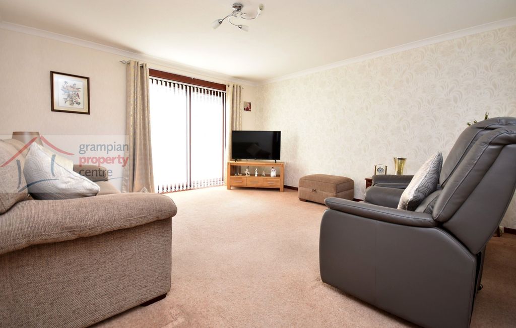 Property photo 2 of 18 l1.Jpg
