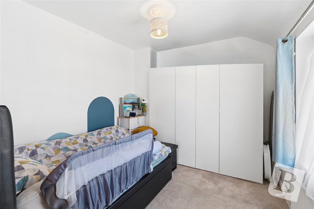 Property photo 3 of 11 Bedroom