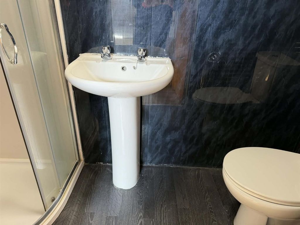 Property photo 2 of 9 0445Ac01-2d54-42Fa-Ac35-1Aae4Cb9c27d.Jpeg