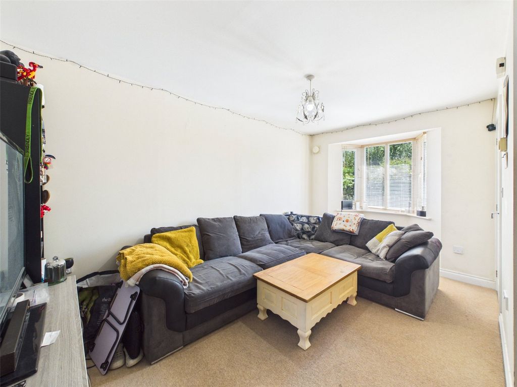 Property photo 2 of 22 Picture No. 02