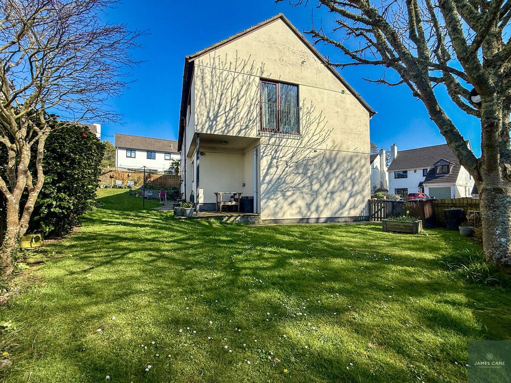 Property photo 3 of 26