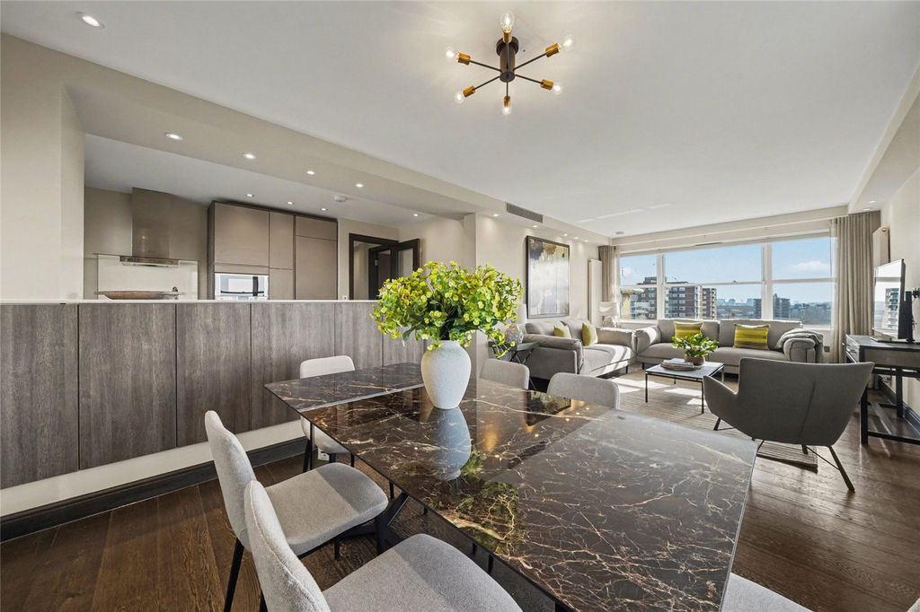 Property photo 1 of 10 Main-Image-479