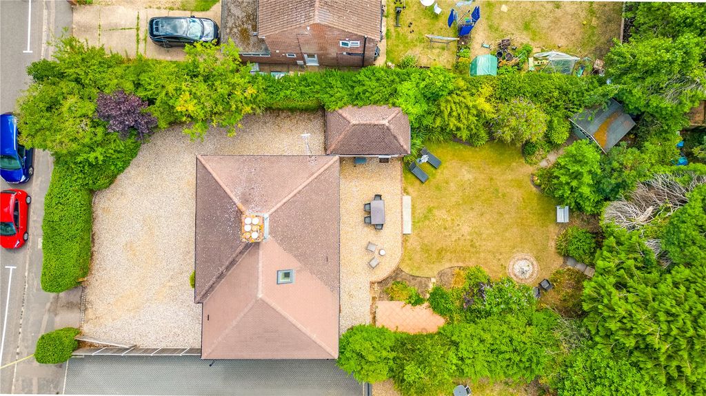 Property photo 2 of 24 Picture No. 28