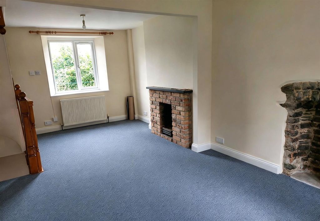 Property photo 2 of 8 1791901356584.Png