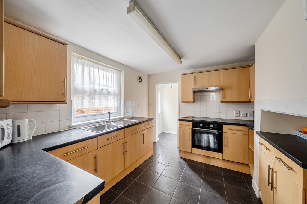 Property photo 3 of 15 1467794-10-6A22c9...