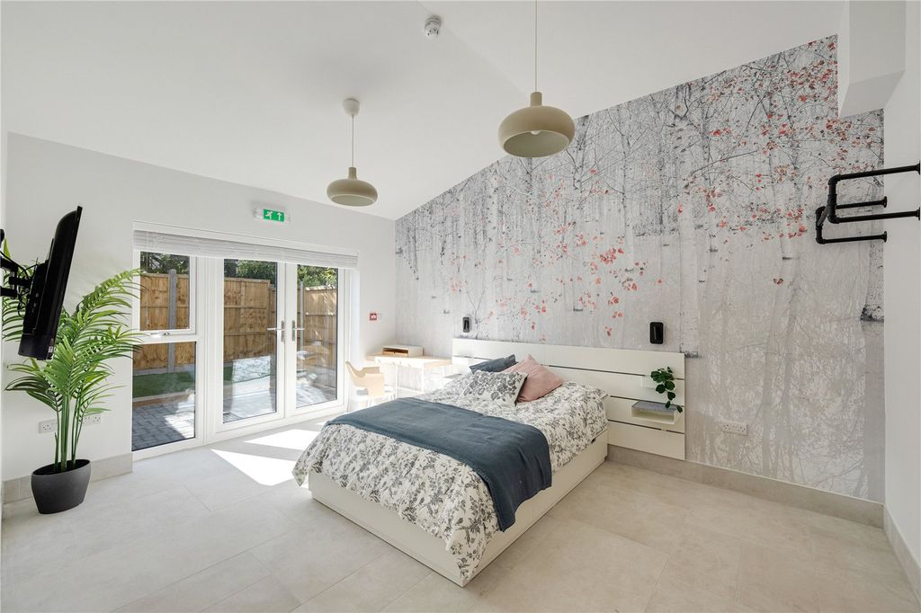 Property photo 1 of 10 Picture No. 01