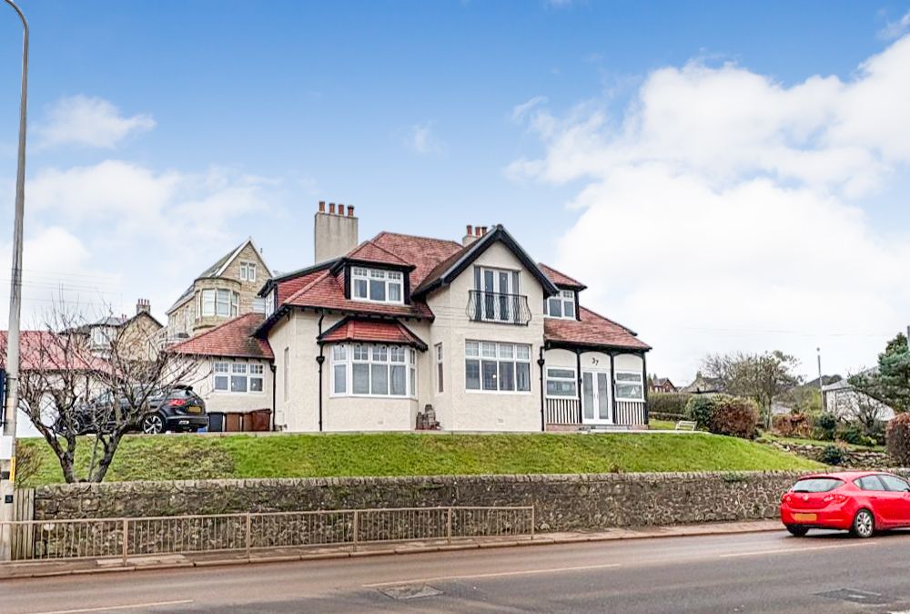 Property photo 1 of 39