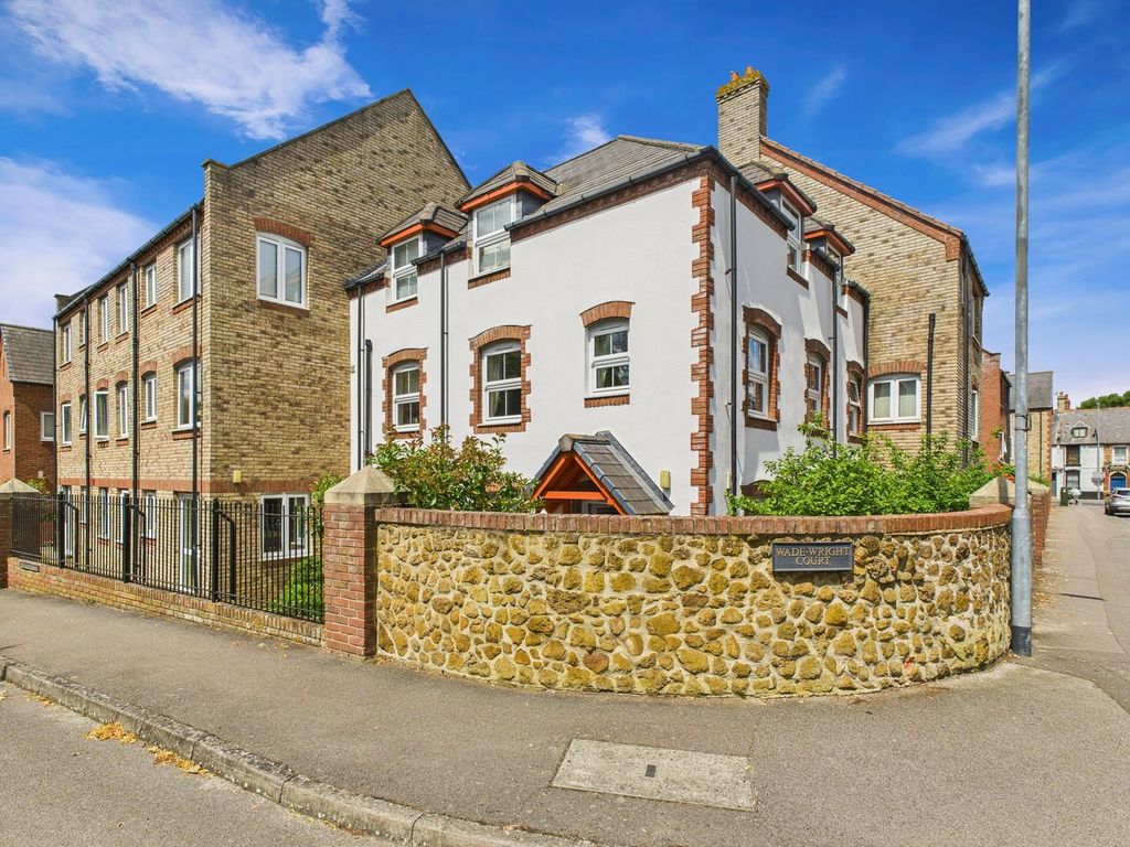 Property photo 1 of 11
