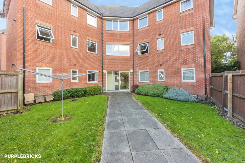 Property photo 1 of 20