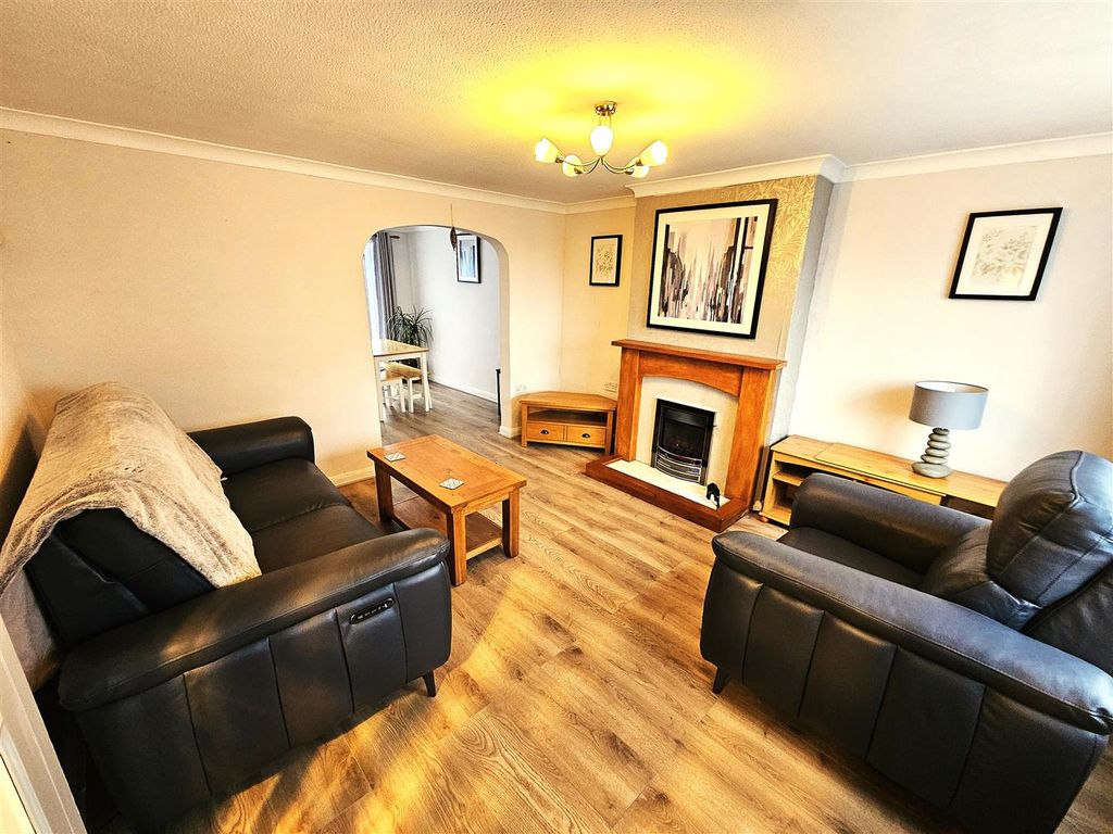 Property photo 2 of 16 Lounge 1.Jpg