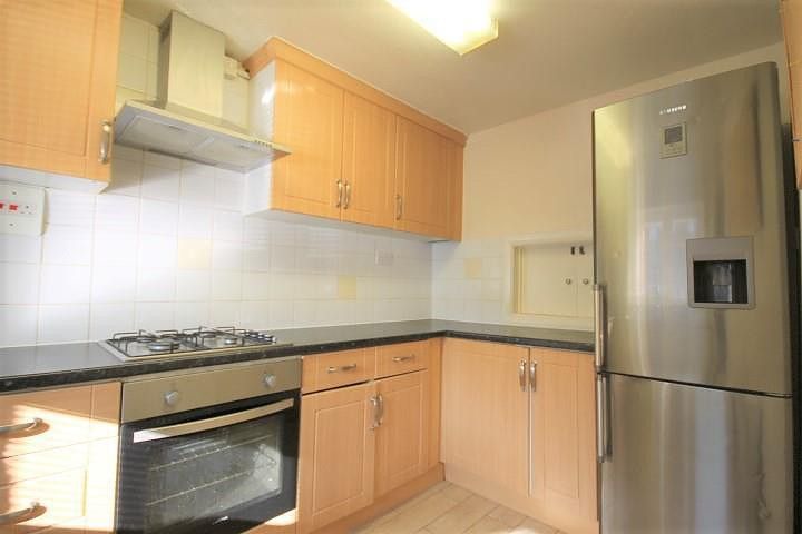 Property photo 2 of 10 Kitchen