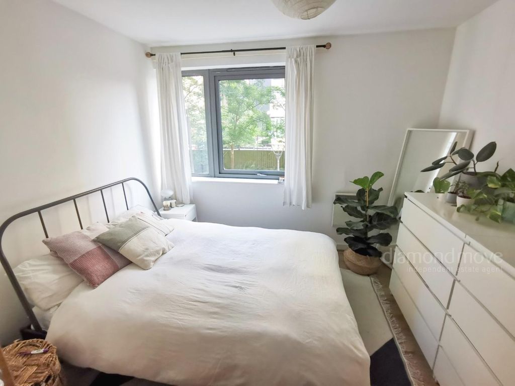 Property photo 2 of 5 Photo 2