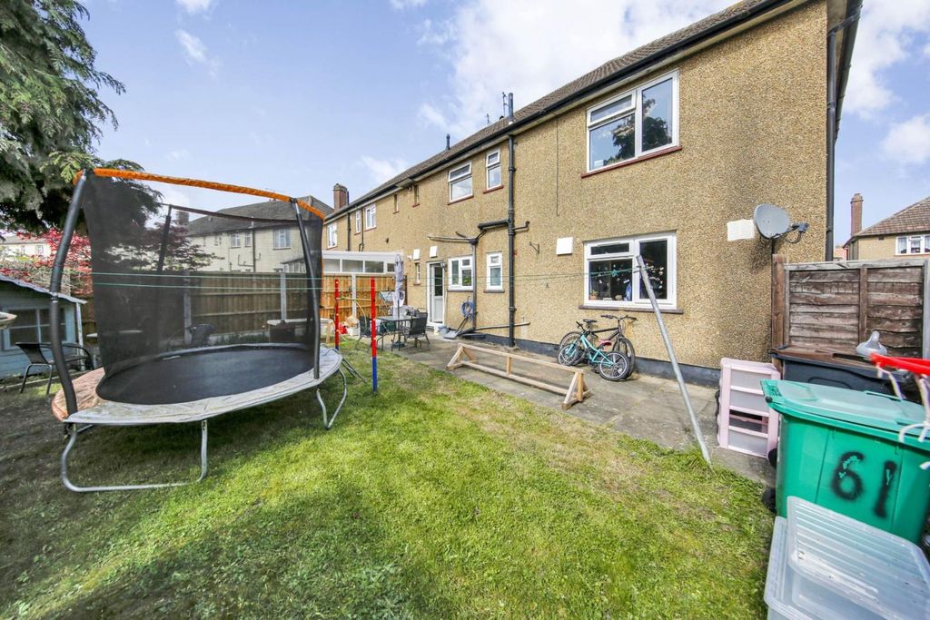 Property photo 2 of 15