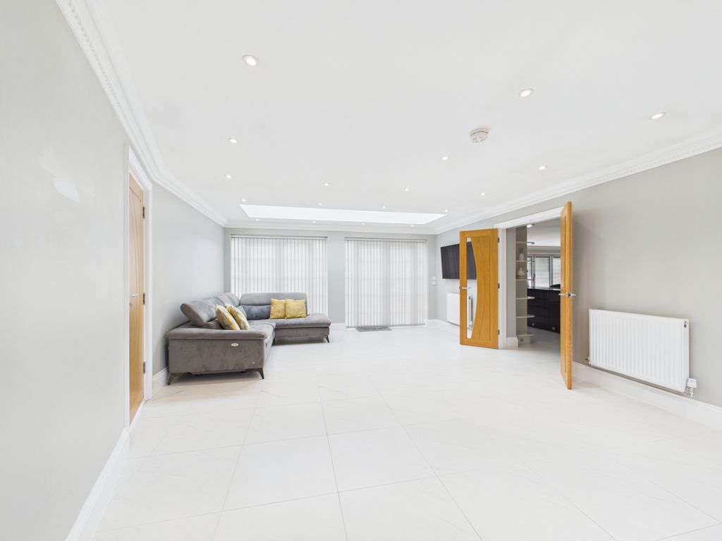 Additional image 11 of 5 bed detached house to rentSkylark Meadows, Whiteley PO15