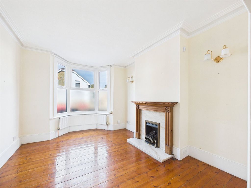 Property photo 2 of 13 Picture No. 02