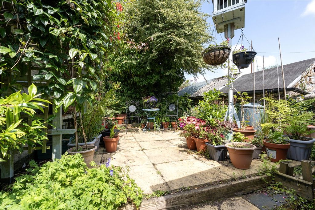 Property photo 3 of 19 Picture No. 18