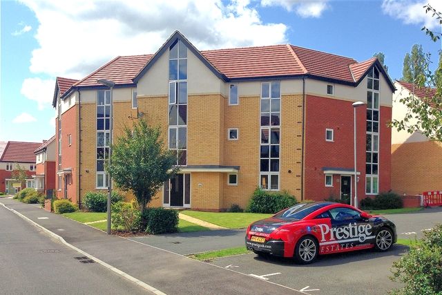 Property photo 1 of 10 Front