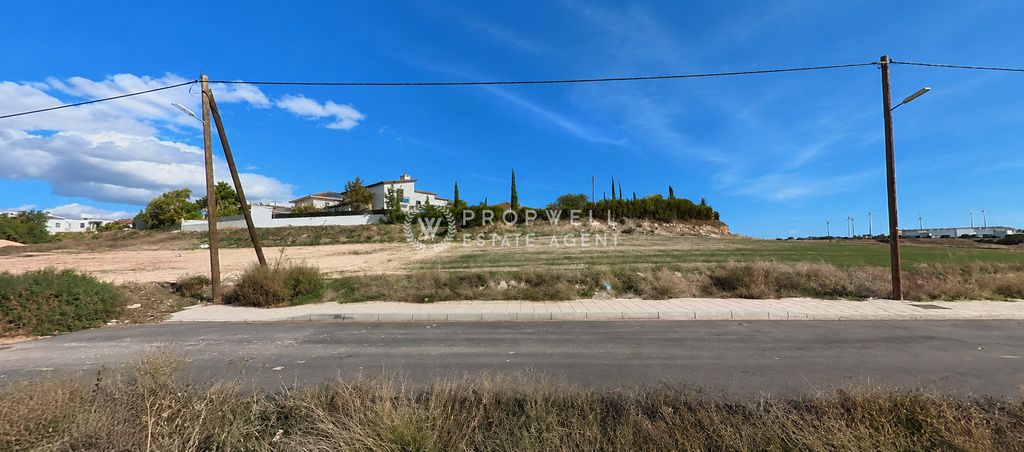 Property photo 1 of 2