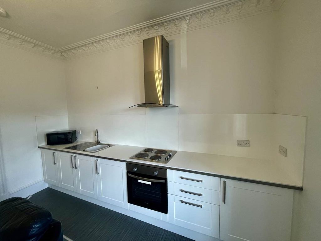 Property photo 3 of 7 Img_7723