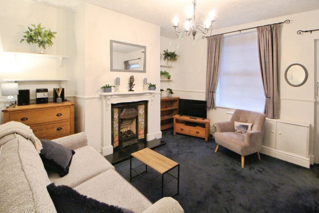 Property photo 2 of 10 Picture No. 08