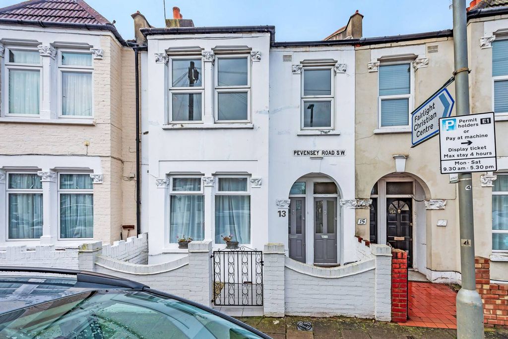 Property photo 1 of 9