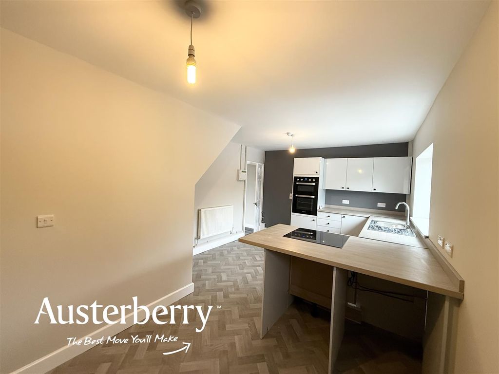 Property photo 3 of 10 Img_2748.Jpg