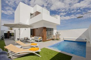 Property photo 1 of 49