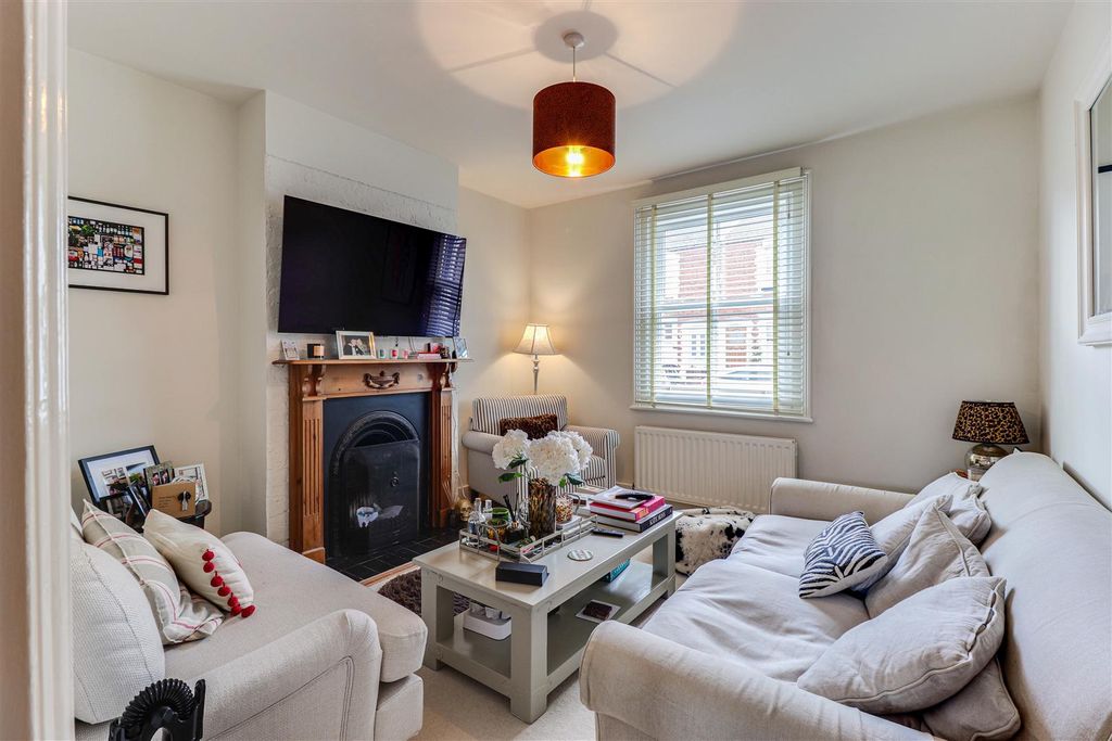Property photo 2 of 17 09.Jpg