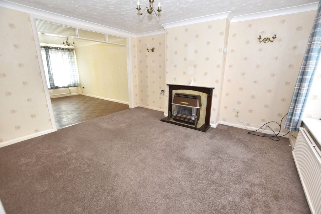 Property photo 3 of 23