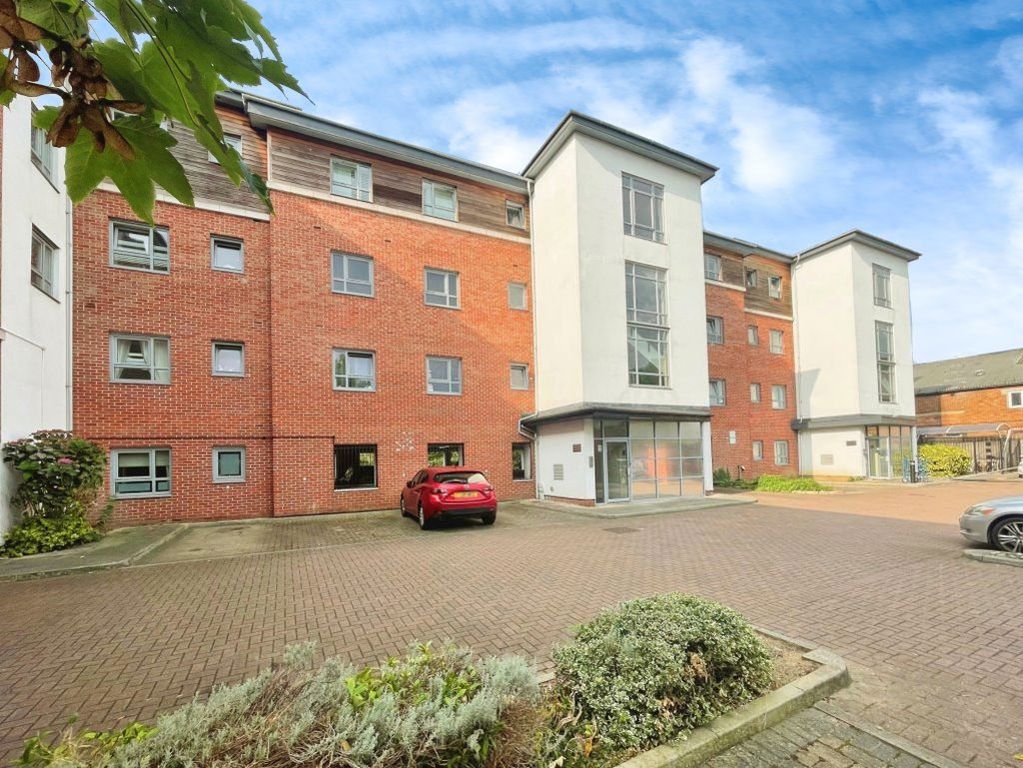 Property photo 1 of 8