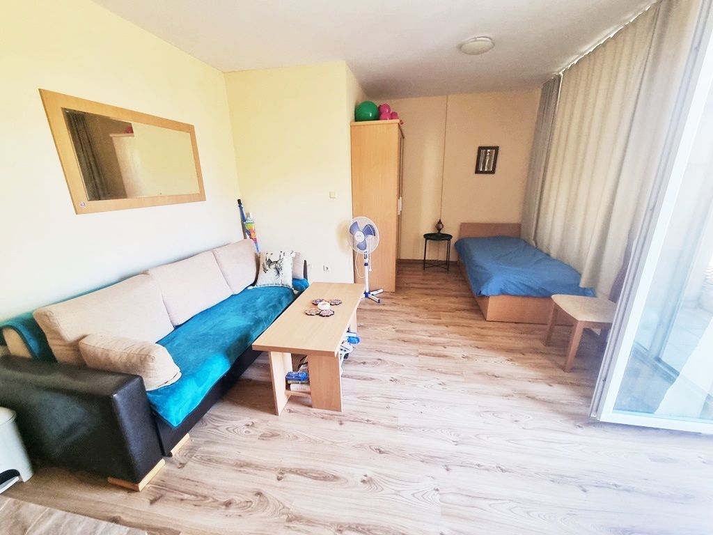 Property photo 3 of 11