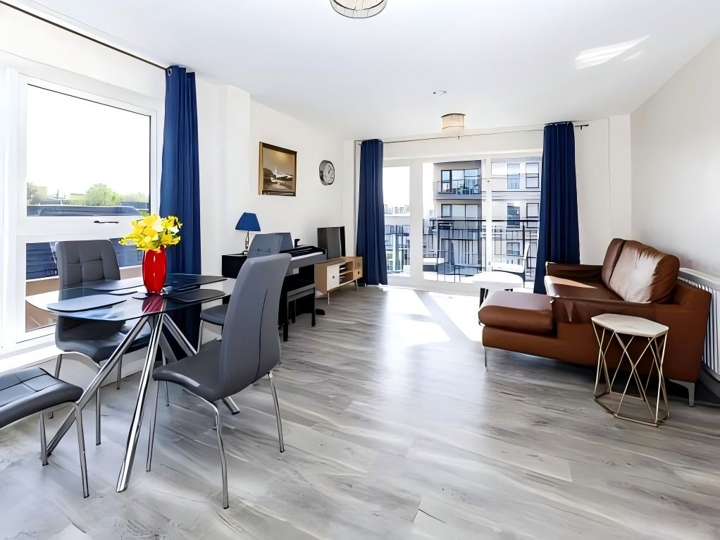 Property photo 2 of 10