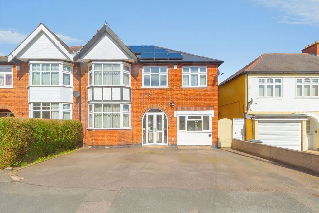 Property photo 1 of 20