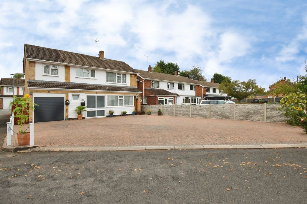 Property photo 1 of 33