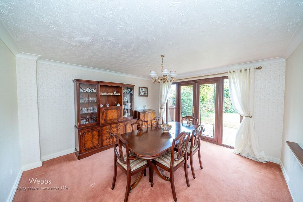 Property photo 3 of 34 Â© Webbs Estate Agents Â© (63 Of 116).Jpg
