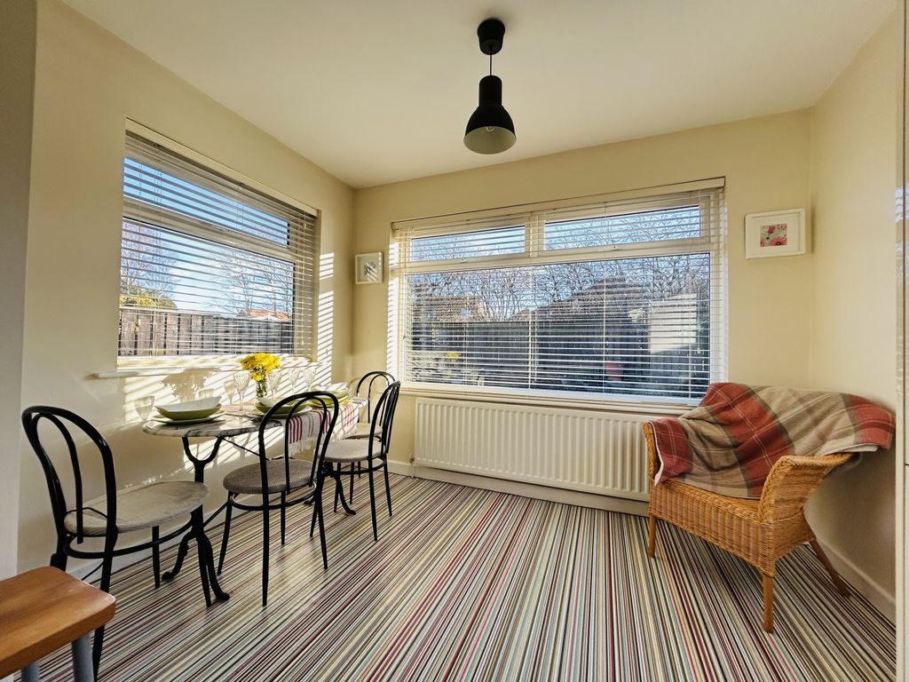 Property photo 3 of 13 Img_2823