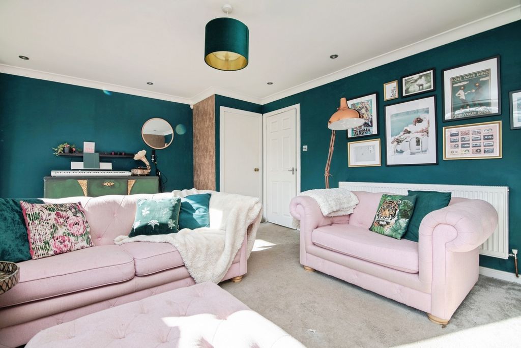 Property photo 1 of 15 Pbox-Img.Jpg