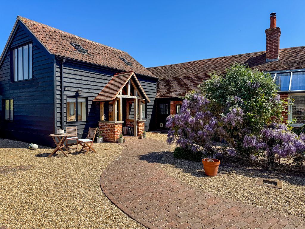 Property photo 1 of 72 Img_9674