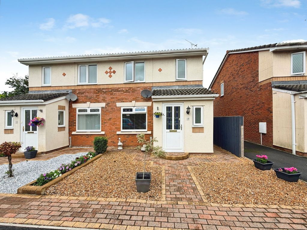 Property photo 1 of 12