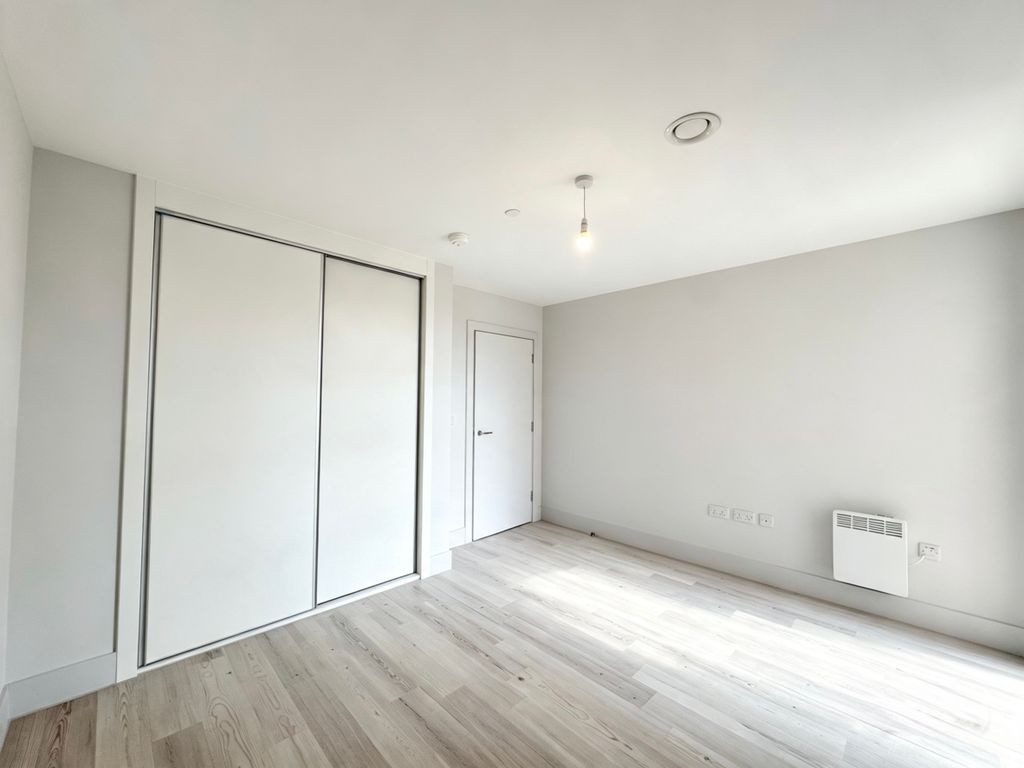 Property photo 3 of 9 Flat 220 - Bedroom
