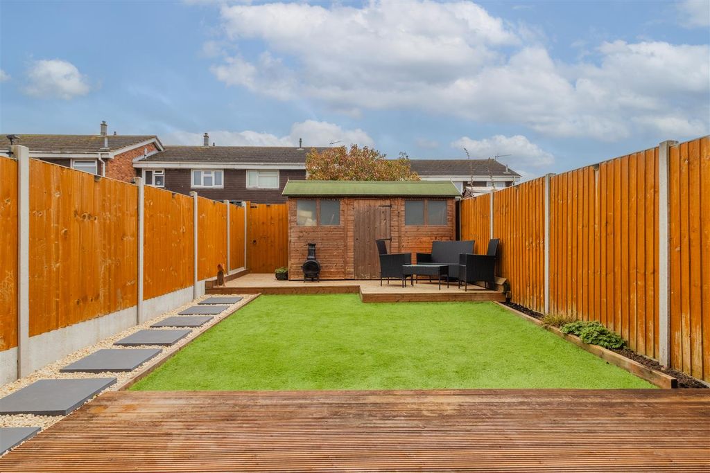 Property photo 3 of 28