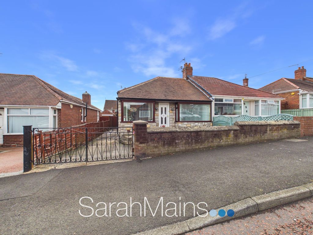Property photo 1 of 11 External