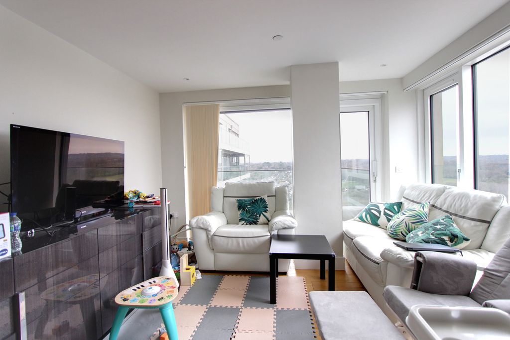 Property photo 3 of 8