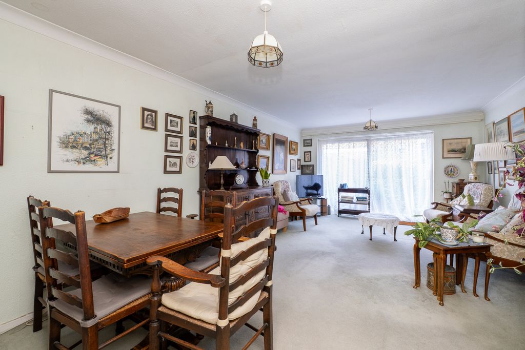 Property photo 2 of 27 Picture No. 02