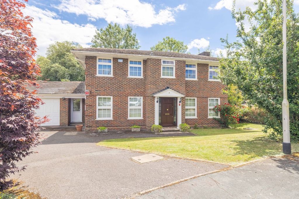 Property photo 1 of 38