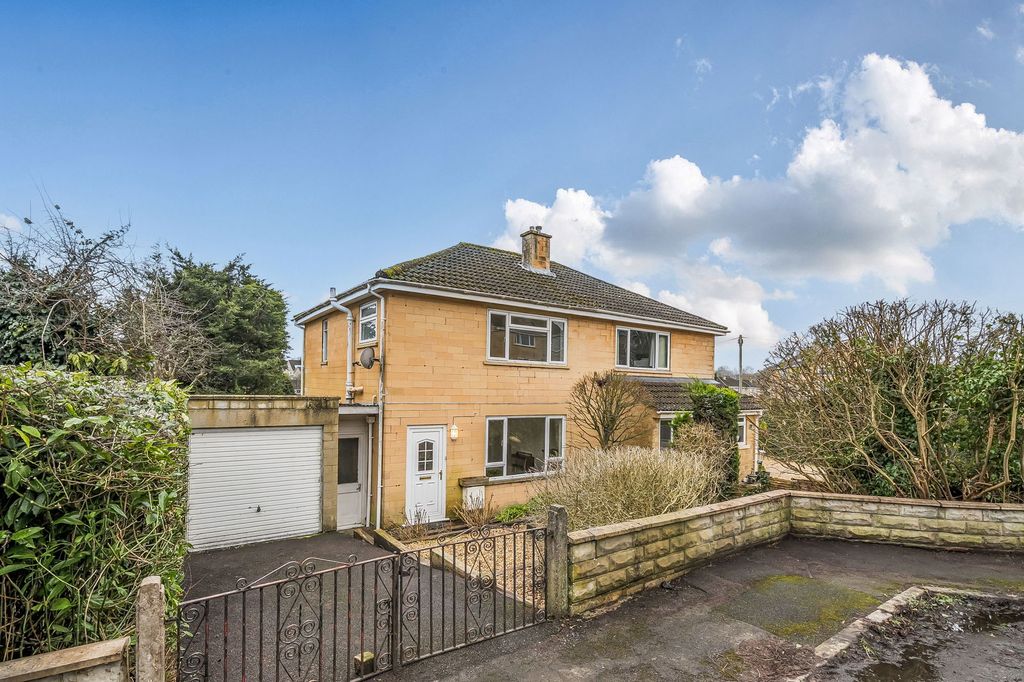 Property photo 1 of 19